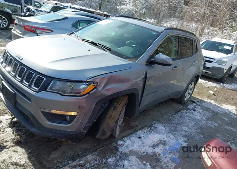 2019 Jeep Compass Latitude 4X4 from USA, damaged, VIN 3C4NJDBB1KT656822